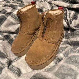 Ugg platform neumel